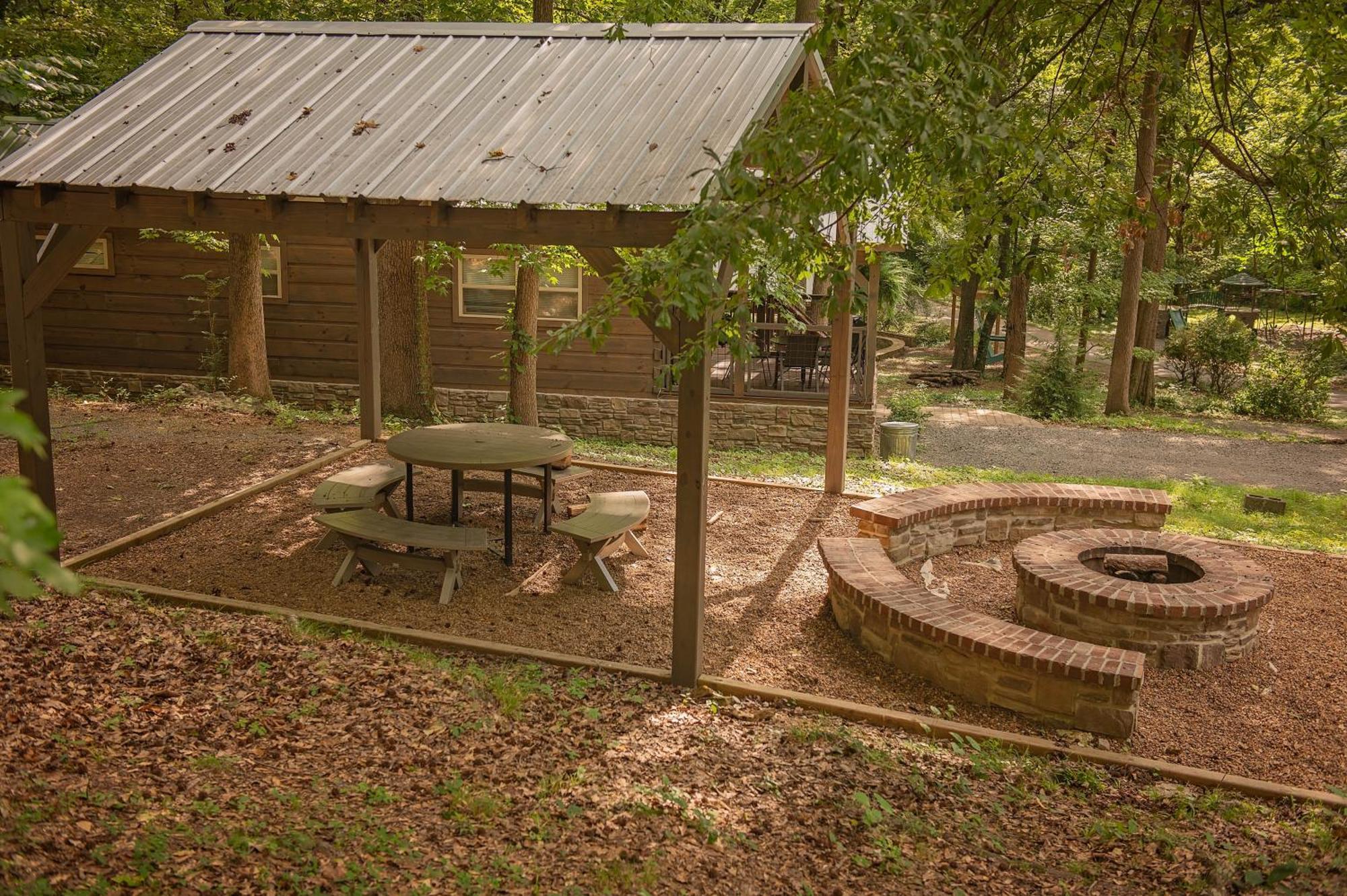Lena Cabin Wooded Tiny Cabin - Hot Tub Chattanooga Exterior photo